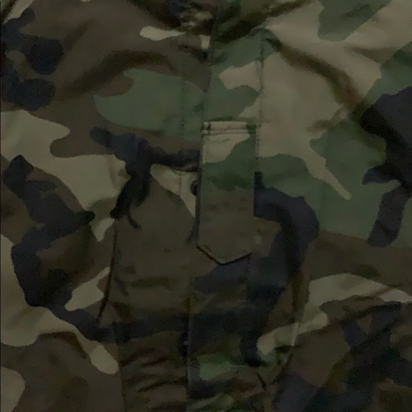 Authentic US ARMY ALL TERRAIN HOODED 3/4  camo jkt - Picture 3 of 8